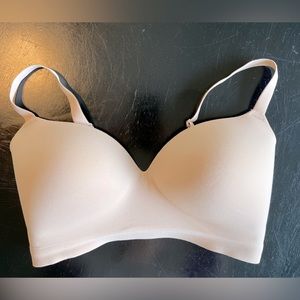 SOMA Enbliss Wireless Bra: Size 36DDD